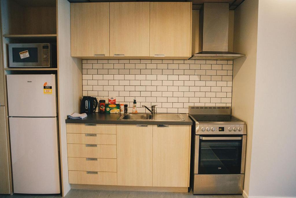 Liberty Apartment Hotel Веллингтон Экстерьер фото